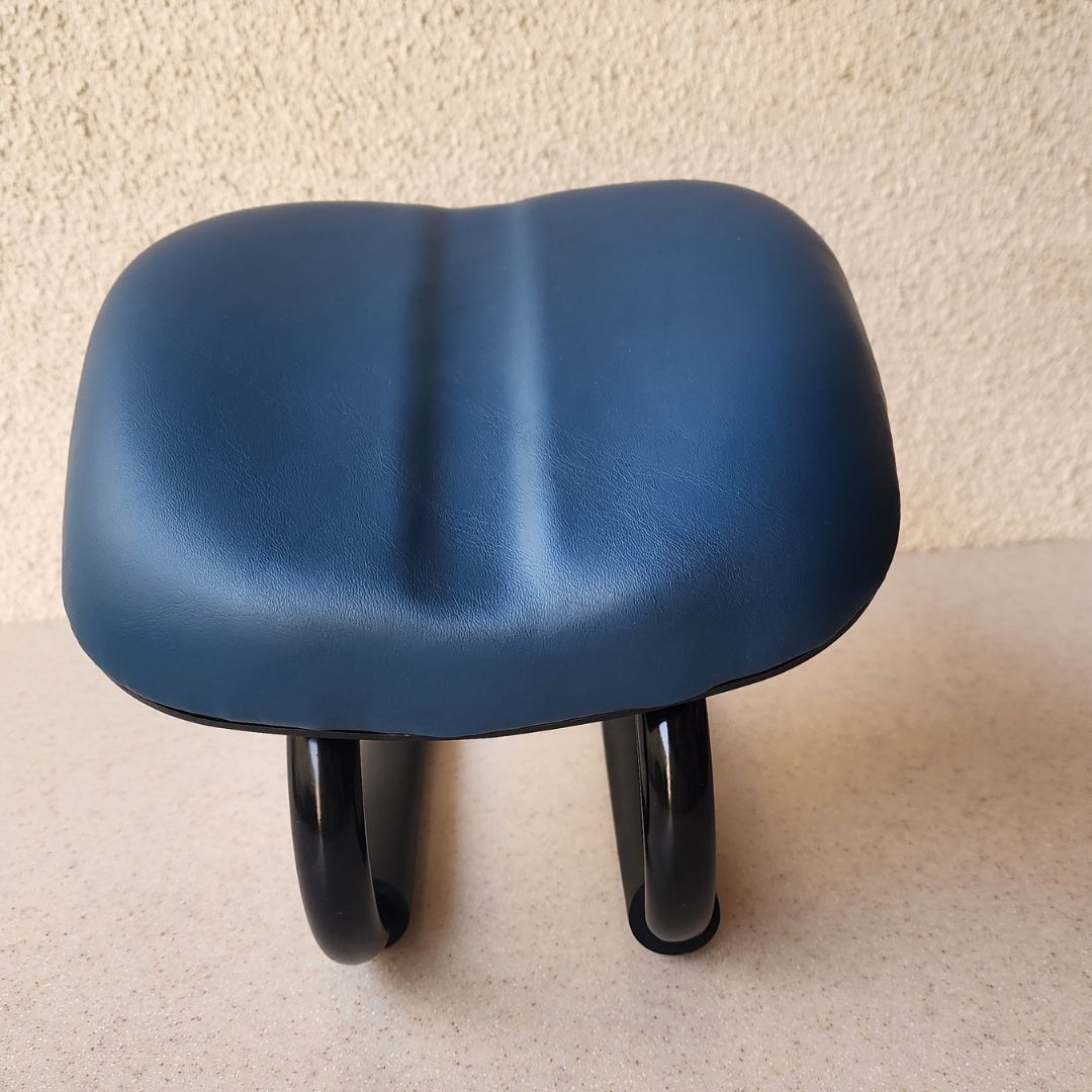 Sujud Chair: Pray with Comfort and Devotion