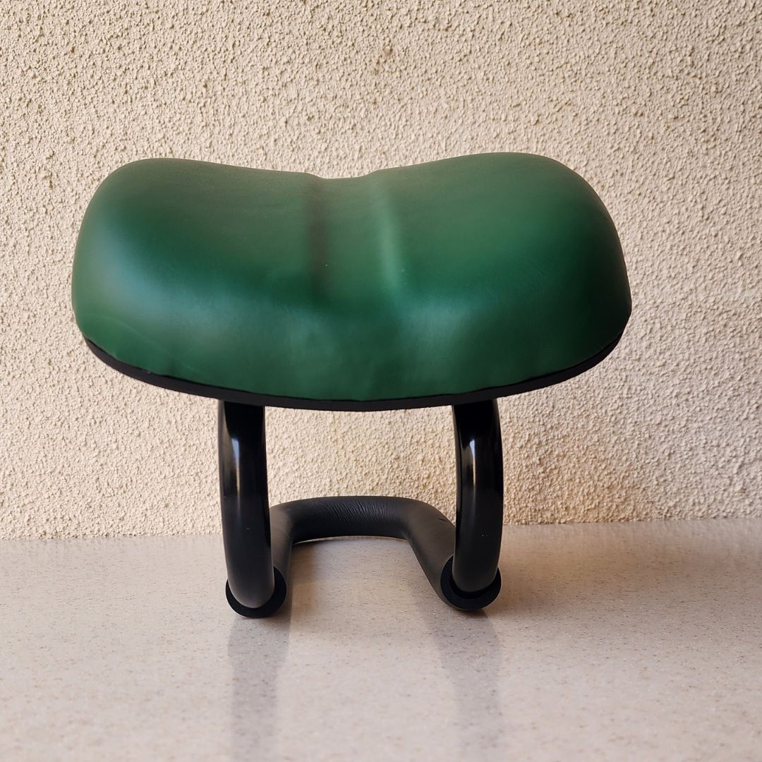Sujud Chair: Pray with Comfort and Devotion
