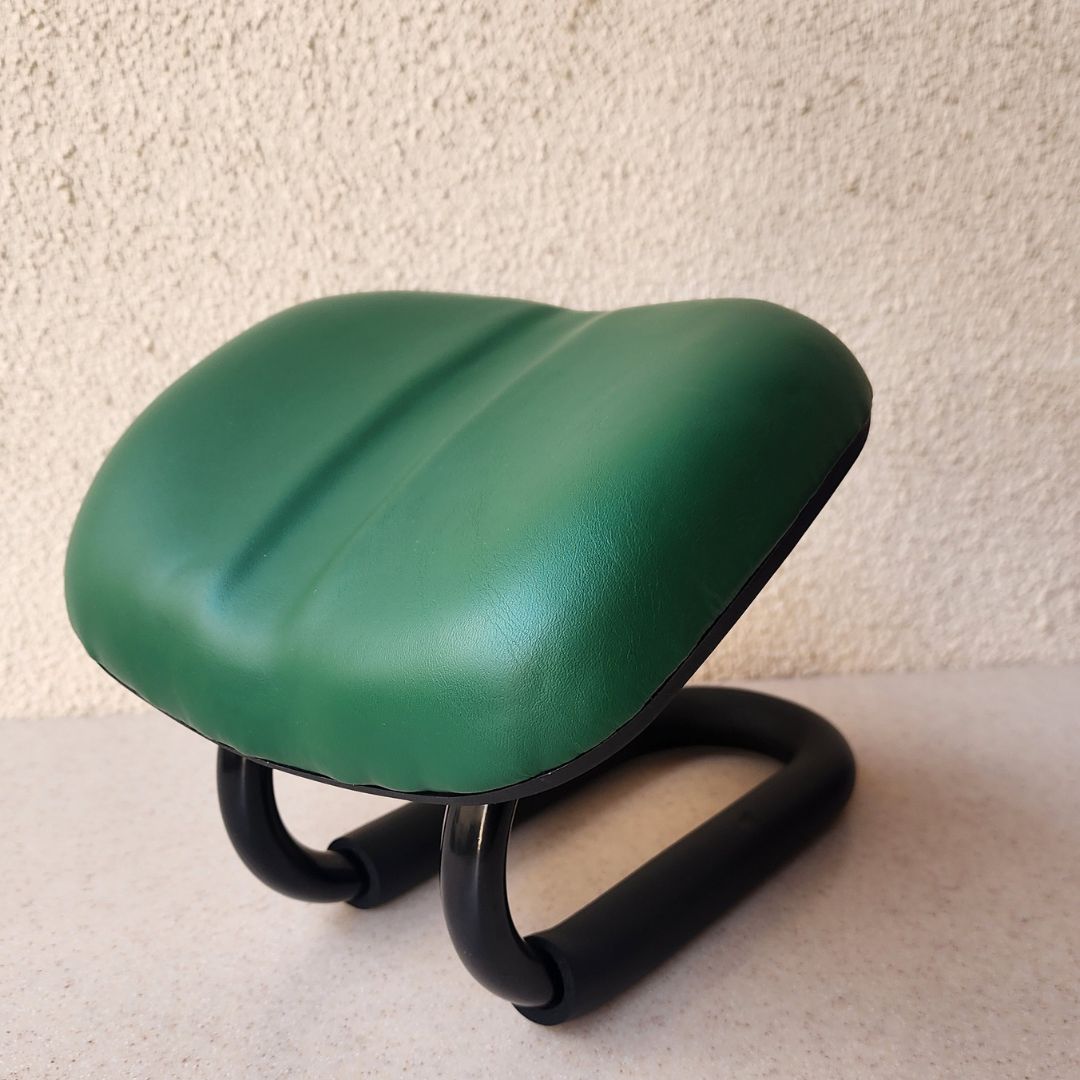 Sujud Chair: Pray with Comfort and Devotion